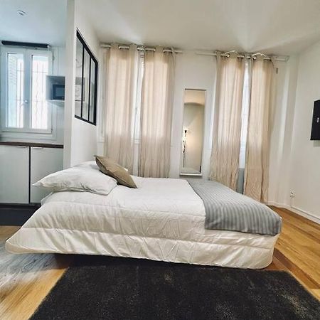 Ferienwohnung Tres Beau Studio Refait A Neuf 2 Saint-Ouen  Exterior foto