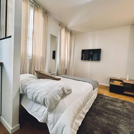 Ferienwohnung Tres Beau Studio Refait A Neuf 2 Saint-Ouen  Exterior foto