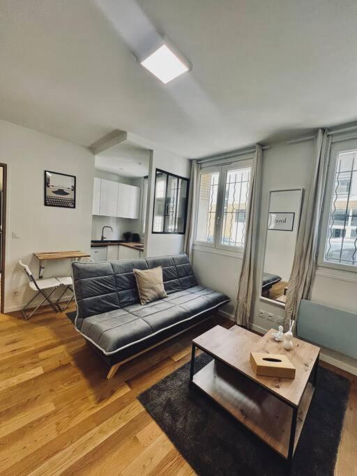 Ferienwohnung Tres Beau Studio Refait A Neuf 2 Saint-Ouen  Exterior foto