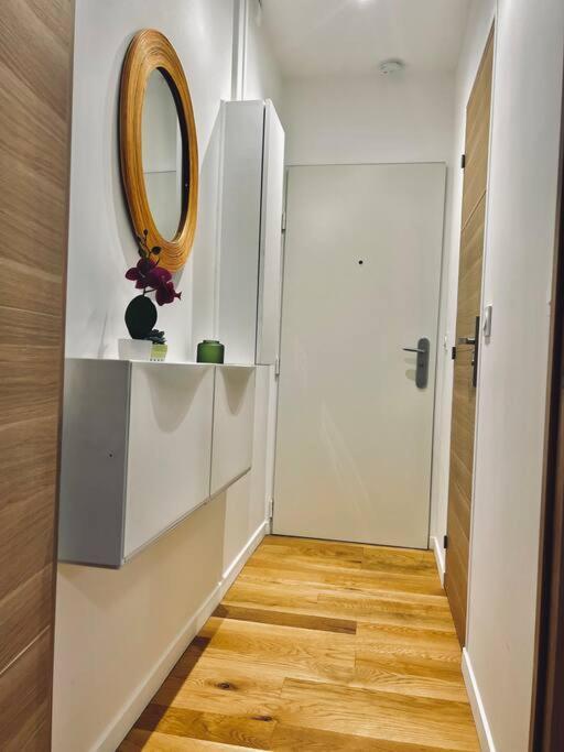 Ferienwohnung Tres Beau Studio Refait A Neuf 2 Saint-Ouen  Exterior foto
