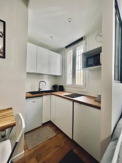 Ferienwohnung Tres Beau Studio Refait A Neuf 2 Saint-Ouen  Exterior foto